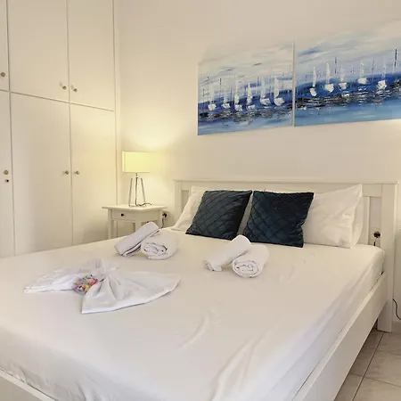 아파트 Cozy In Skala Fourkas, 2 Bedroom 100m/beach