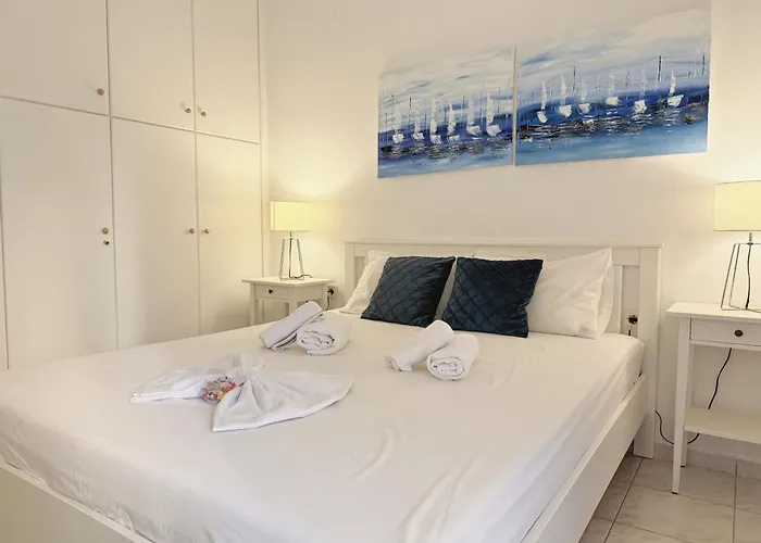 アパート Cozy In Skala Fourkas, 2 Bedroom 100m/beach