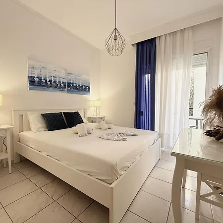 Lägenhet Cozy In Skala Fourkas, 2 Bedroom 100m/beach Skála Foúrkas